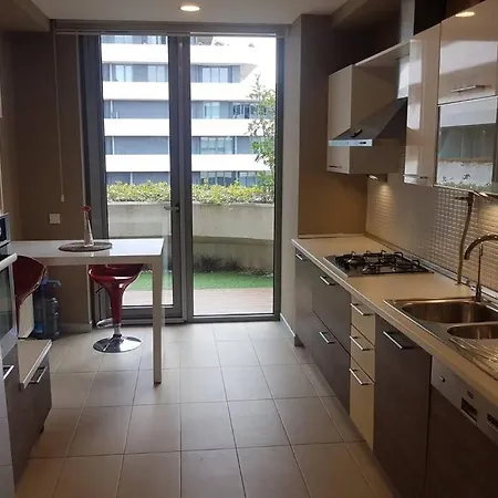 Saygin Musterilerimiz Icin Kaliteli Bir Yasam Alani. Apartment